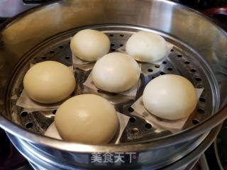 Cantonese Style Milk-flavored Steamed Buns recipe