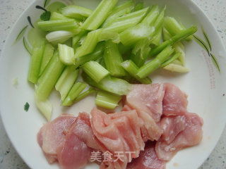 Celery Stir-fried Pork recipe