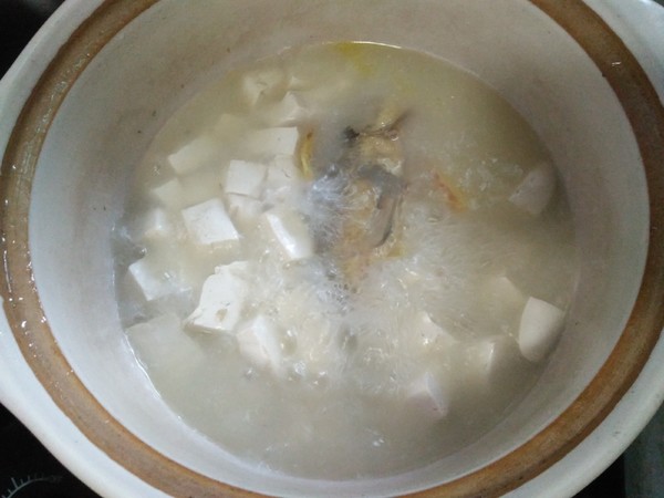 Crucian Tofu Soup recipe