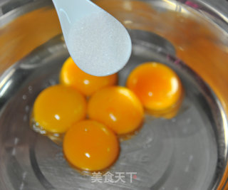 A Soft Cake Like A Cloud [orange and Cheese Hot Noodle Chiffon] recipe