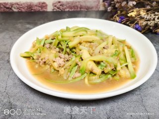 Zucchini Fried Minced Pork recipe