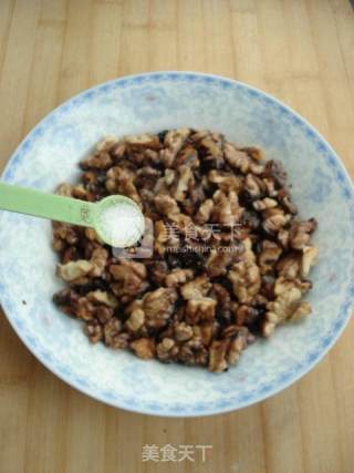 Oil Salt Walnut recipe