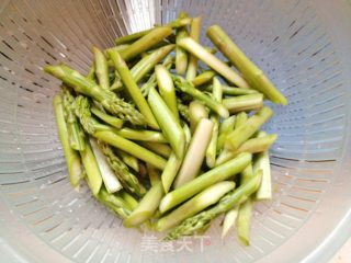 Stir-fried Asparagus with Sausage Sauce recipe