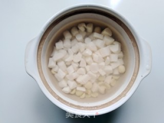 Yam, Lotus Seed and Osmanthus Rice Cake Soup recipe