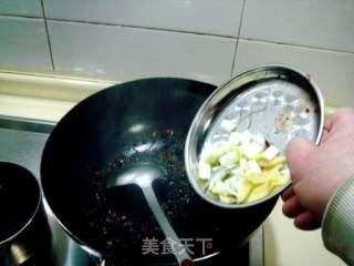 Chopped Ribs to Make "fragrant Fried Inch Bones" recipe