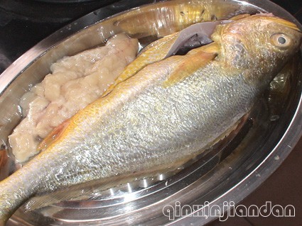 Steamed Yellow Croaker with Black Bean Sauce recipe