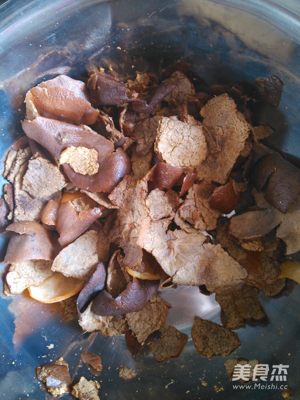 Nine-made Dried Tangerine Peel with Licorice recipe