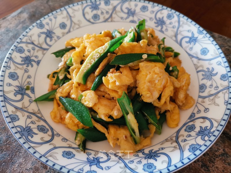 Scrambled Eggs with Okra recipe