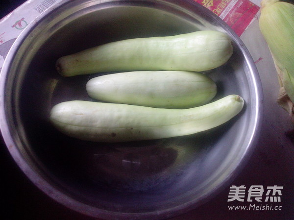 Spicy Stir-fried White Cucumber recipe