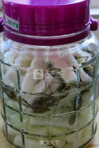 Pickled Hot and Sour Radish Strips recipe