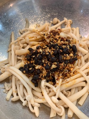Soy Sauce Garlic Flavored Enoki Mushroom😍 recipe