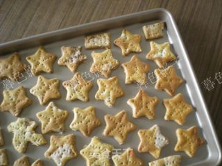 Crispy Biscuits with Millet Noodles recipe