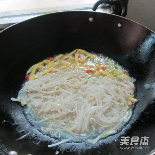 Broth Egg Noodles recipe