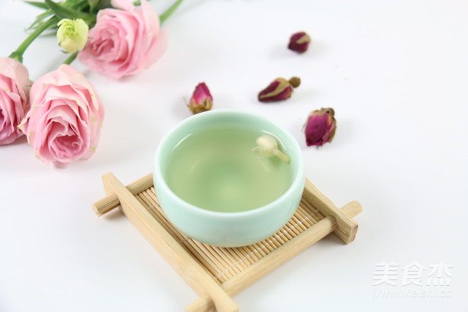 Rose Beauty Ruddy Tea recipe