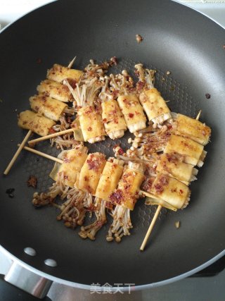 Pan-fried Cumin Enoki Mushroom recipe