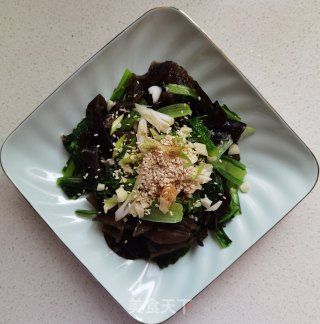 Chinese Cabbage Mixed with Fungus recipe