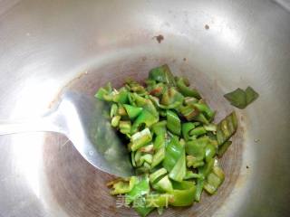 Scrambled Eggs with Green Peppers recipe