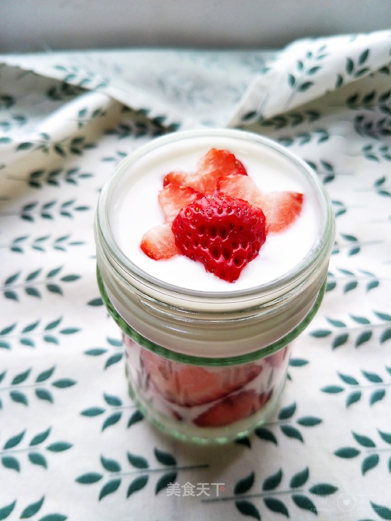 Strawberry Yogurt recipe
