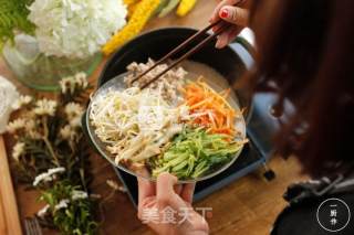 Bibimbap in A Cast Iron Pot Version recipe