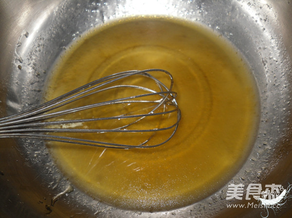 Cantonese Salted Egg Yolk Lotus Paste Mooncake recipe
