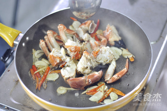 Scallion Garlic Breaded Crab recipe