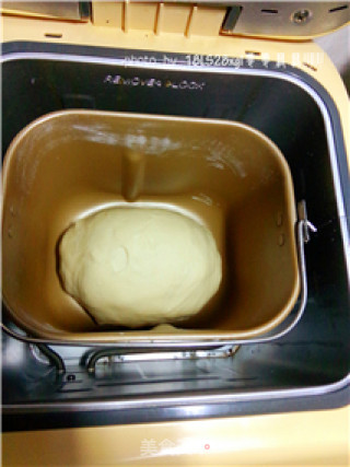 Bread Machine: Simple White Bread recipe