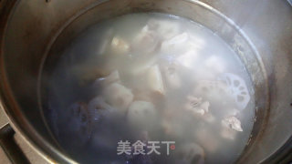 Lotus Root Pork Ribs Soup recipe