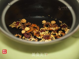 Sour Plum Soup: A Good Taste for Relieving Heat recipe