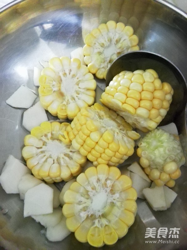 Cordyceps Flower Corn Pork Ribs Soup recipe