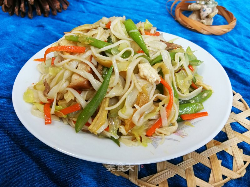 Fried Soup Noodles with Vegetables recipe