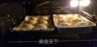 Custard Pineapple Bun recipe