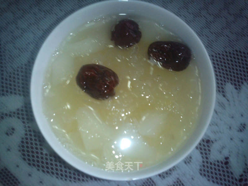 Red Dates, Tremella and Snow Pear Soup recipe