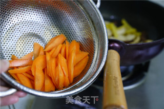 Vegetarian Six-flavor Stir-fry recipe