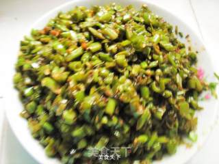 Stir-fried Convolvulus Stems with Green Peppers recipe