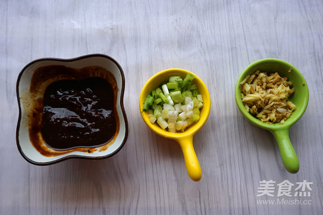 Stone Pot Fried Taro with Sauce recipe