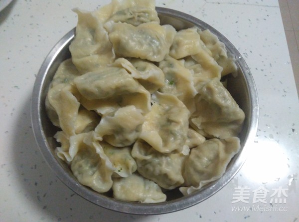 Nutritious and Delicious Shepherd's Purse and Pork Dumplings recipe