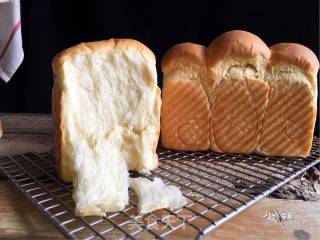# Fourth Baking Contest and is Love to Eat Festival# Light Butter Toast recipe