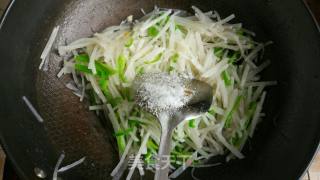 Stir-fried Shredded Radish recipe