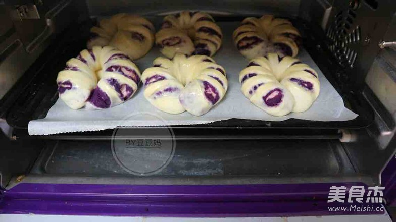 Purple Sweet Potato Ring Bread recipe