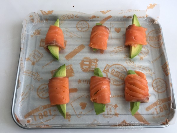 Salmon Avocado Roll recipe