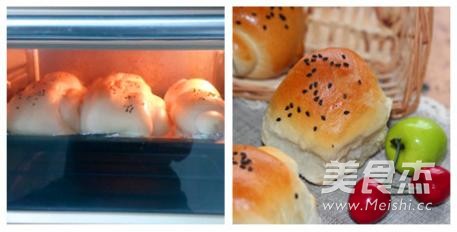 Mooncake Stuffed Mini Buns recipe