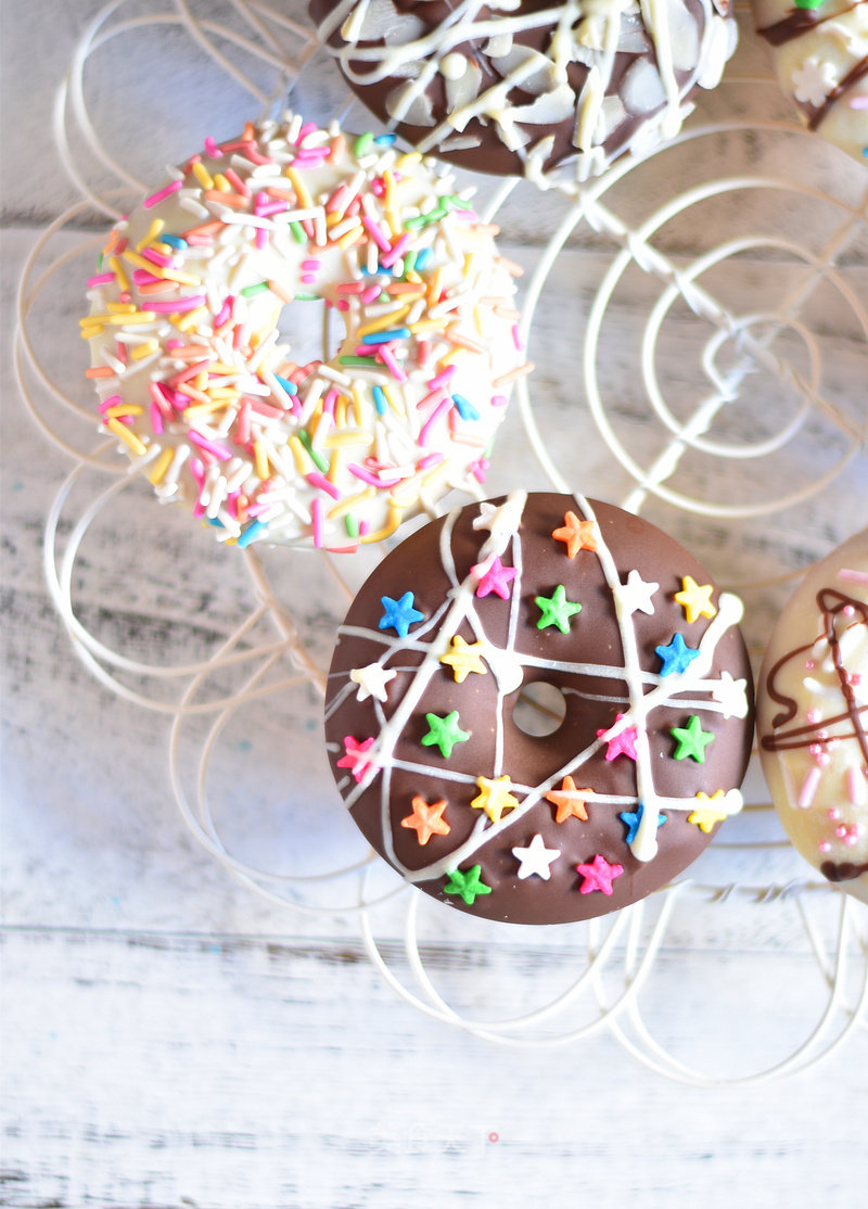 Black and White Chocolate Donuts recipe