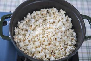 Popcorn Made by A Kitchen Cast Iron Pot Version recipe