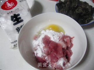 Sliced Pork with Black Fungus-hometown Cuisine recipe