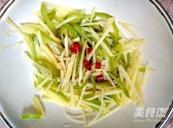 Green Pepper and Potato Shreds recipe