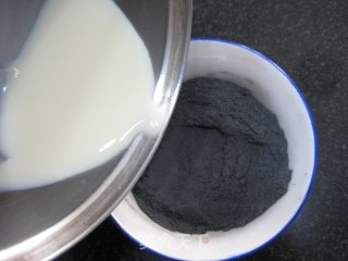 Black Sesame Soy Milk Panna Cotta recipe