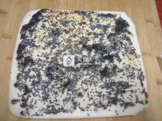 Raisin and Black Sesame Sandwich Cake Roll recipe