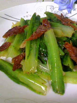 Stir-fried Lettuce with Dace in Black Bean Sauce