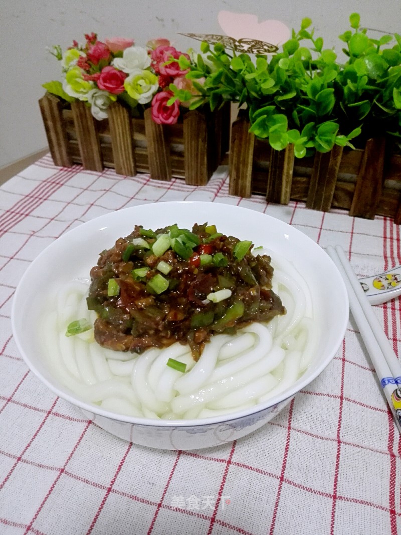 Potato Powder with Double Pepper Meat Sauce