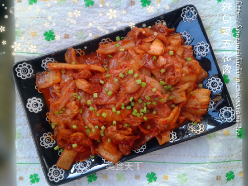 Li's Spicy Cabbage Pork Belly 배추김치삼겹살볶음 recipe